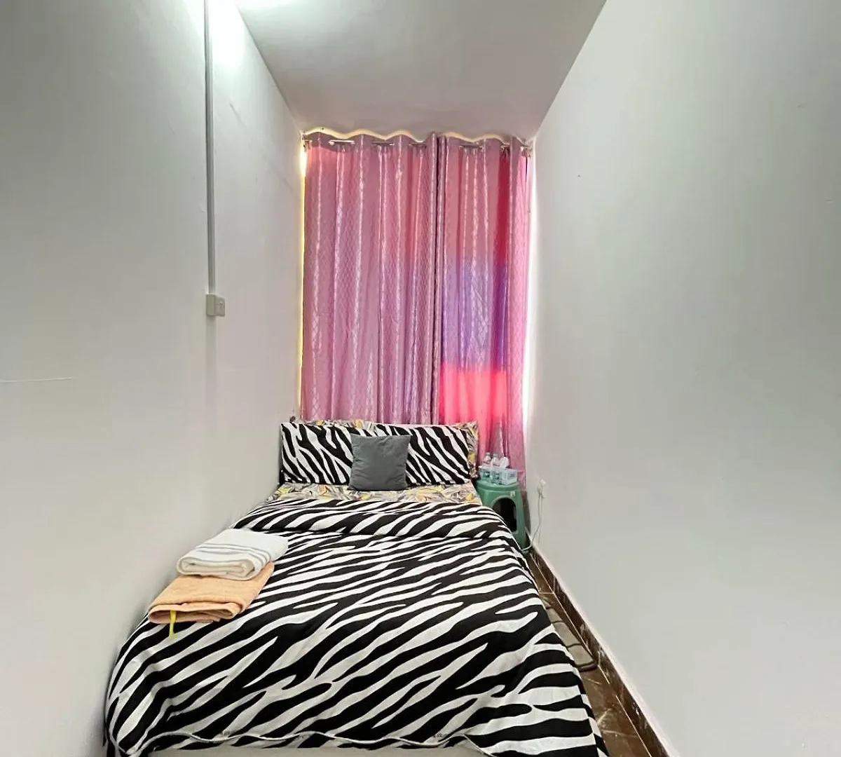Homestay szállás Tanih'S Lodging Abu Dzabi