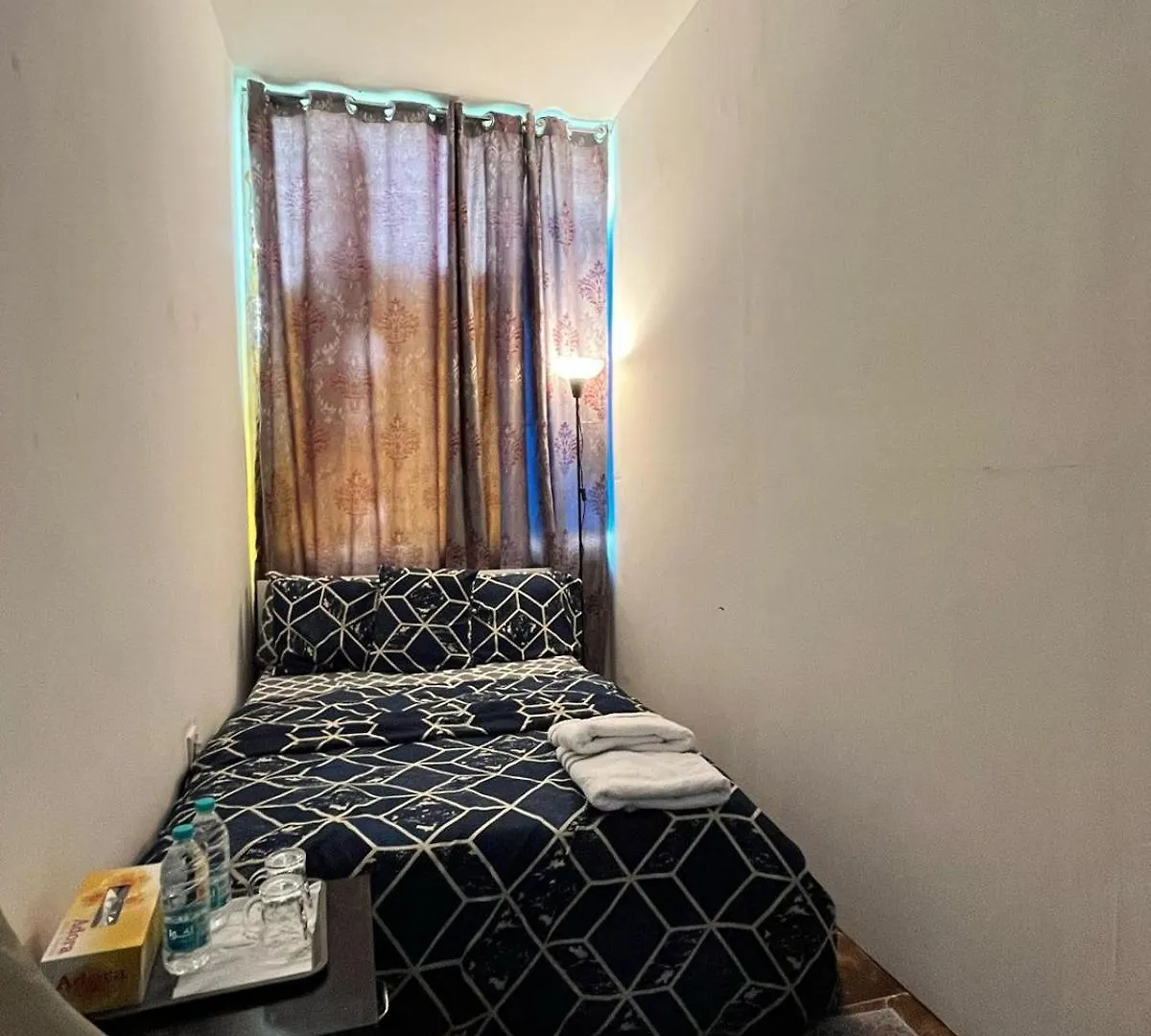 Tanih'S Lodging Abu Dzabi Homestay szállás