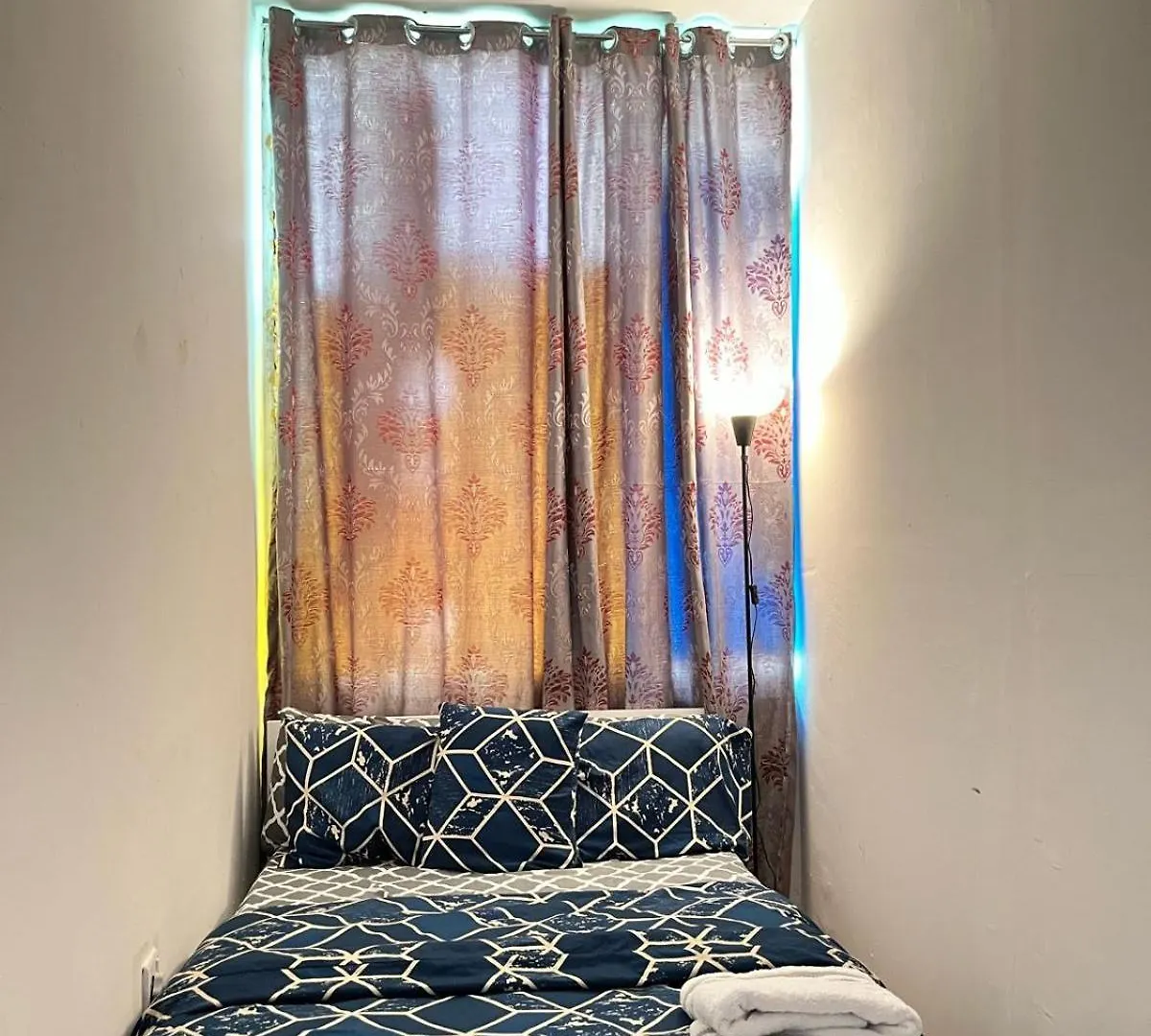 Tanih'S Lodging Abu Dzabi