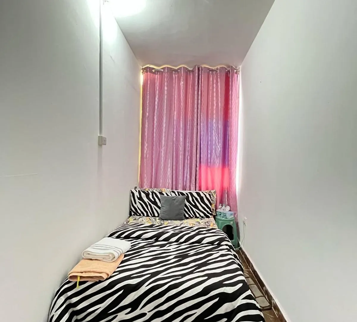 Homestay szállás Tanih'S Lodging Abu Dzabi