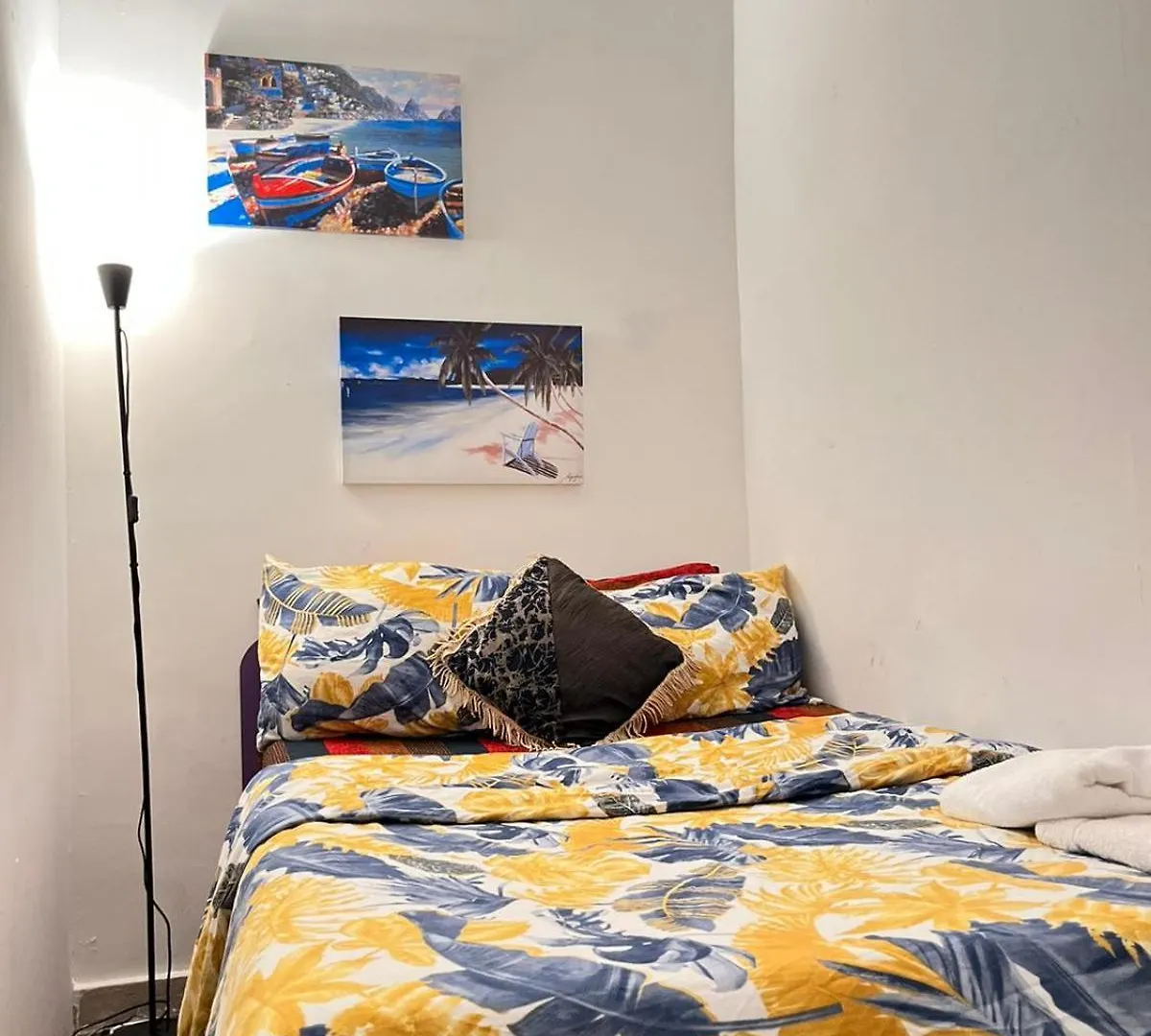 Homestay szállás Tanih'S Lodging Abu Dzabi